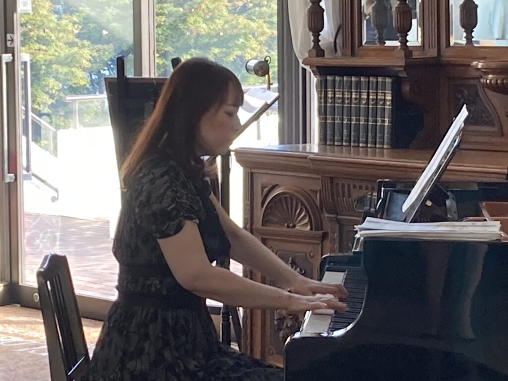 Mai's Piano Salon