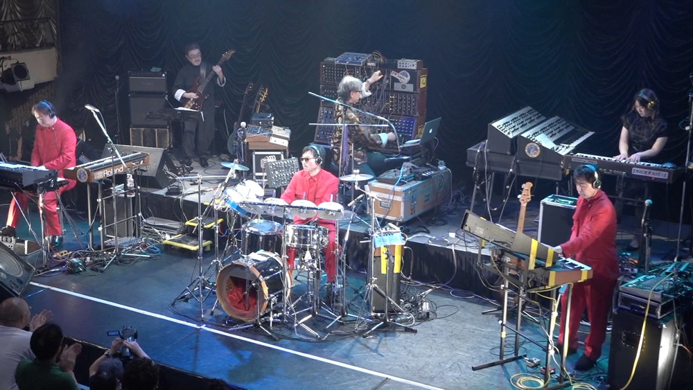 2017年8月16日、東京キネマ倶楽部で開催されたYMOトリビュートライブの模様