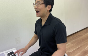 尼崎市武庫之荘初心者専用アコースティックギター、ウクレレ、ピアノ教室