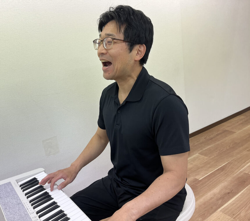 尼崎市武庫之荘初心者専用アコースティックギター、ウクレレ、ピアノ教室